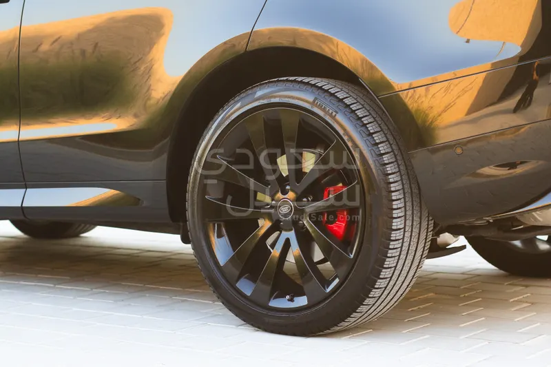 2023 لاند روفر رينج روفر سبورت اس اي