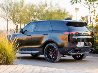 2023 لاند روفر رينج روفر سبورت اس اي