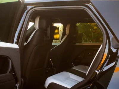 2023 لاند روفر رينج روفر سبورت اس اي