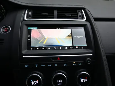 2019 جاكوار اي-بيس