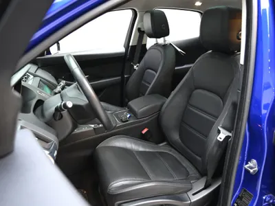 2019 جاكوار اي-بيس