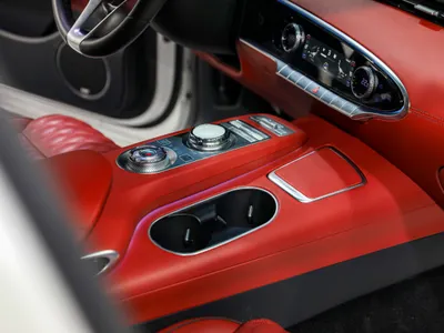 2024 جينيسيس جي في 70