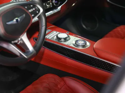 2024 جينيسيس جي في 70