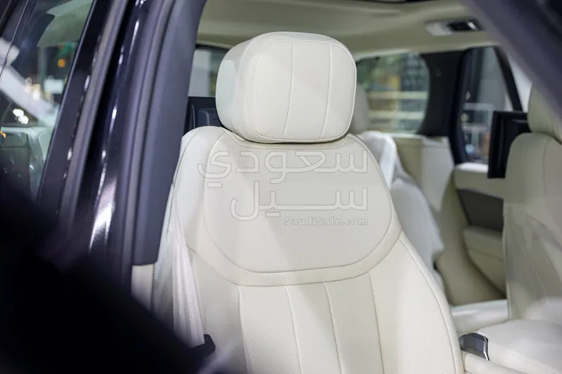 2025 لاند روفر رينج روفر اتش اس اي