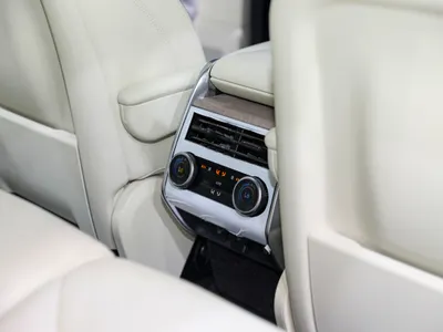 2025 لاند روفر رينج روفر اتش اس اي