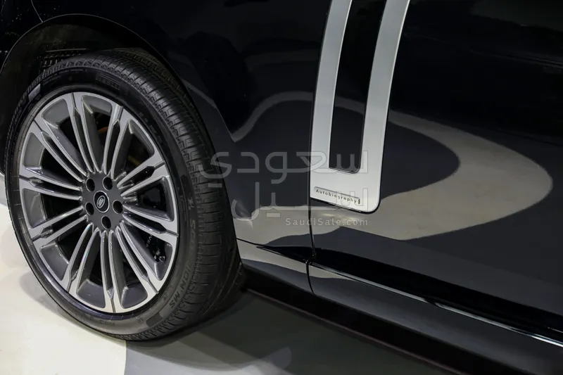 2025 لاند روفر رينج روفر اوتوبيوغرافي