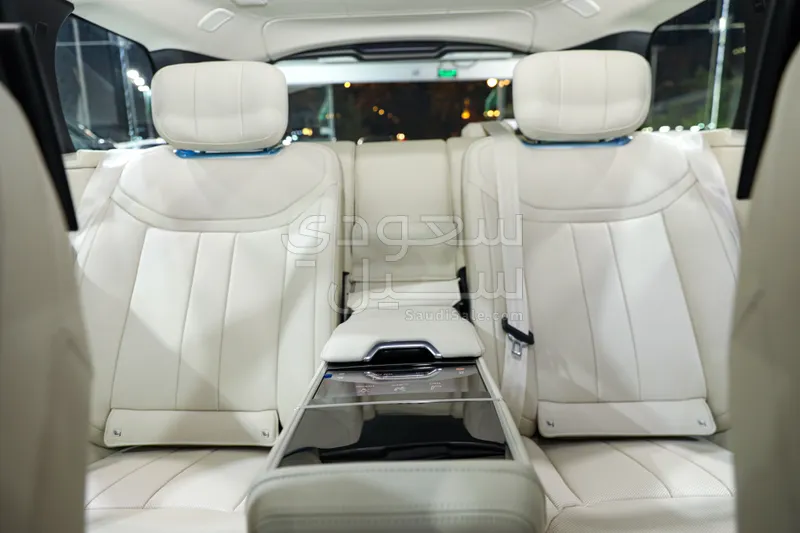 2025 لاند روفر رينج روفر اوتوبيوغرافي