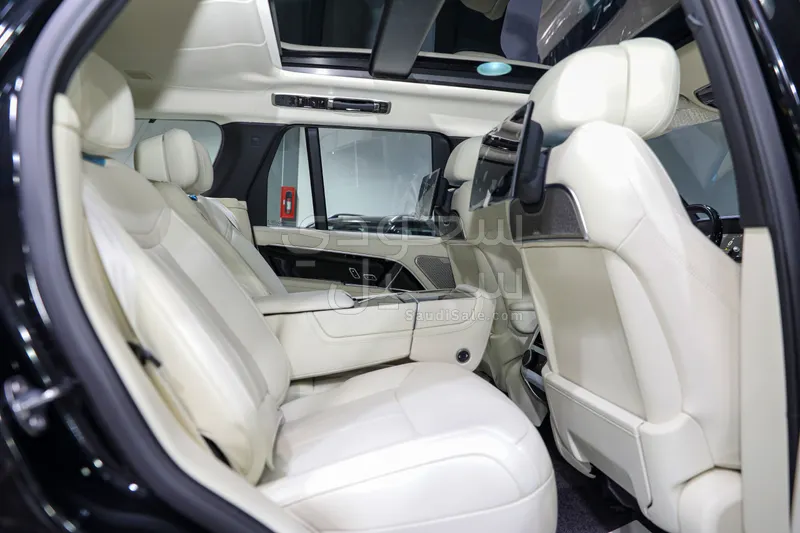 2025 لاند روفر رينج روفر اوتوبيوغرافي