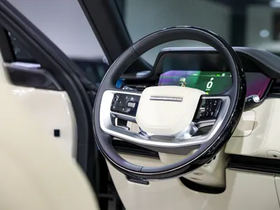 2025 لاند روفر رينج روفر اوتوبيوغرافي