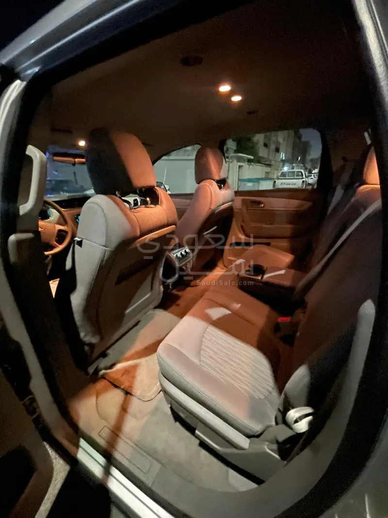 2016 شفروليه ترافيرس ال اس