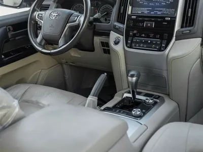 2019 تويوتا لاند كروزر جي اكس ار