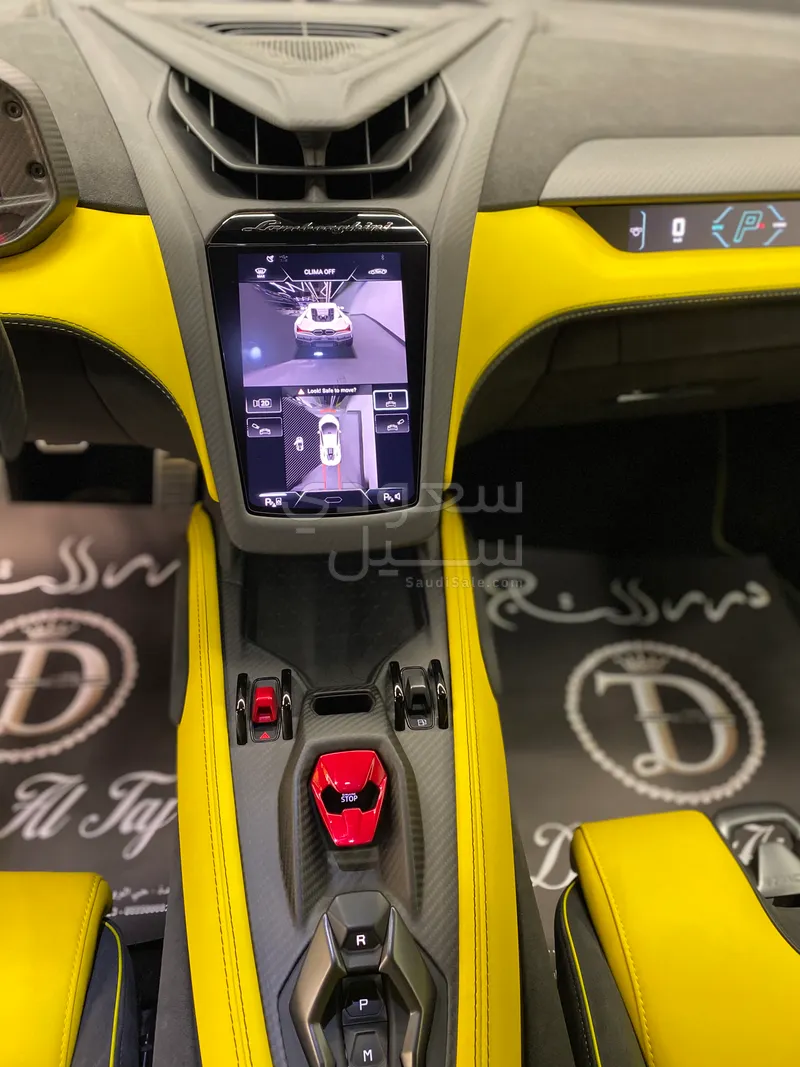 2024 لمبرجيني ريفويلتو