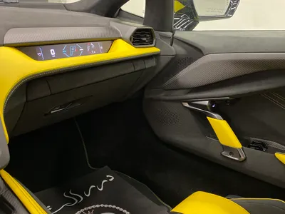 2024 لمبرجيني ريفويلتو