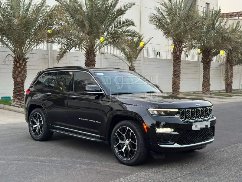 2024 جييب جراند شيروكي ساميت