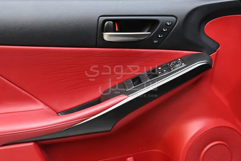 2022 لكزس آي إس 350 إف