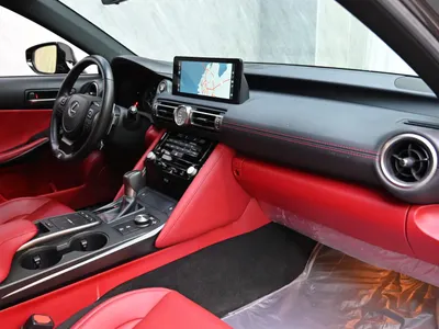 2022 لكزس آي إس 350 إف