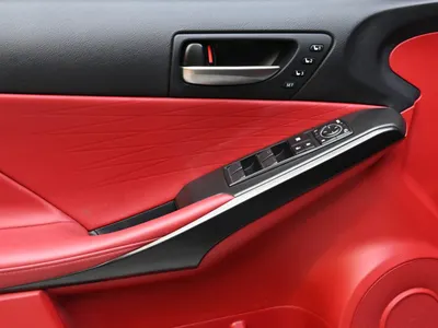 2022 لكزس آي إس 350 إف