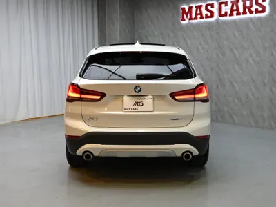 2020 بي ام دبليو الفئة اكس 1