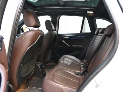 2020 بي ام دبليو الفئة اكس 1