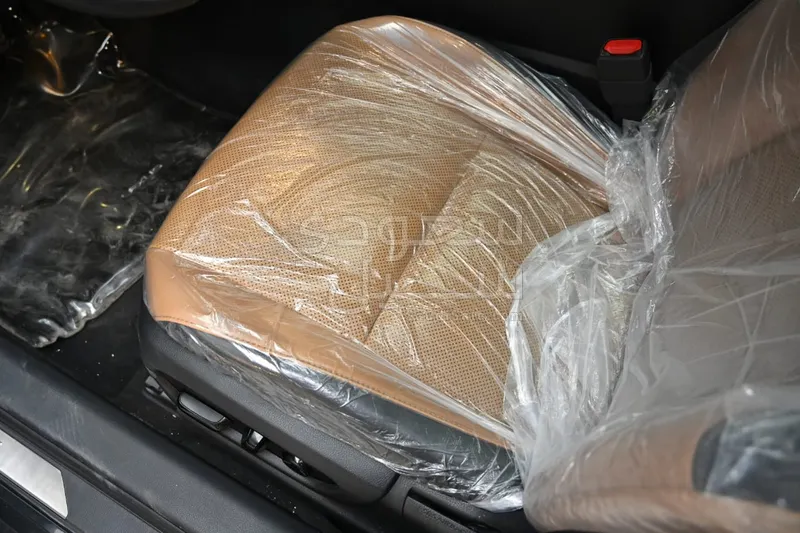 2022 لكزس إي إس 300إتش