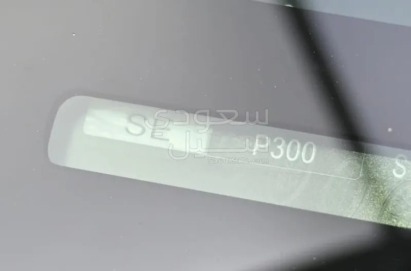 2021 لاند روفر ديفيندر اس اي