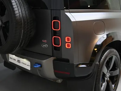 2021 لاند روفر ديفيندر اس اي