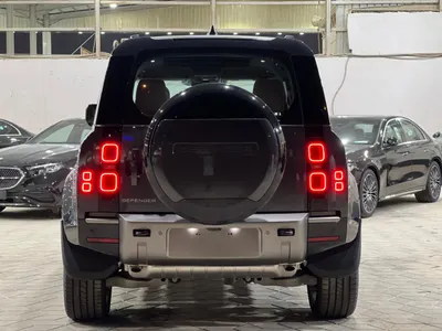 2025 لاند روفر ديفيندر اتش اس اي