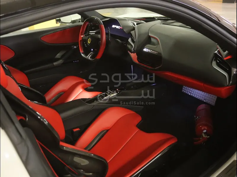 2021 فيراري اس اف 90 سترادالي