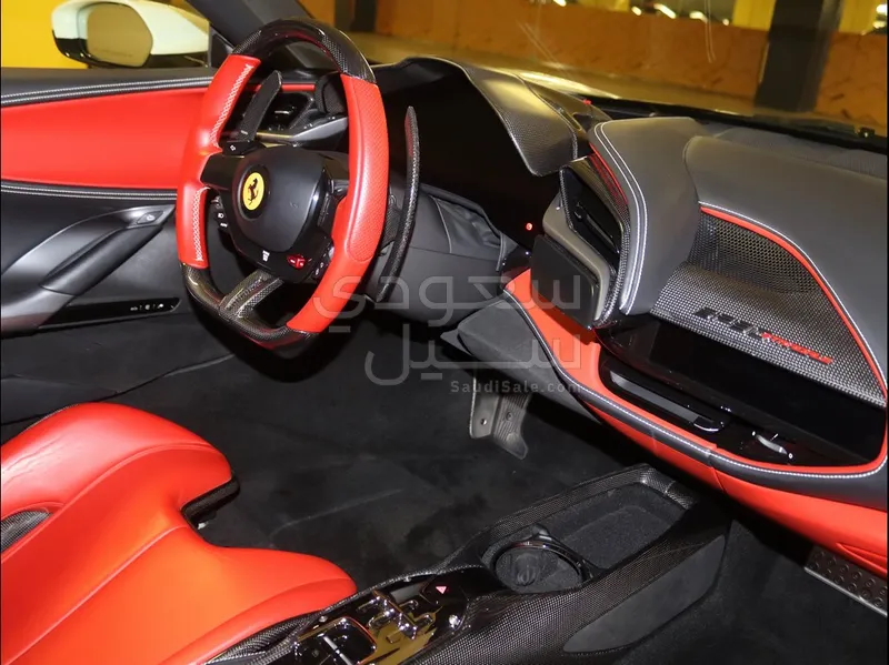 2021 فيراري اس اف 90 سترادالي