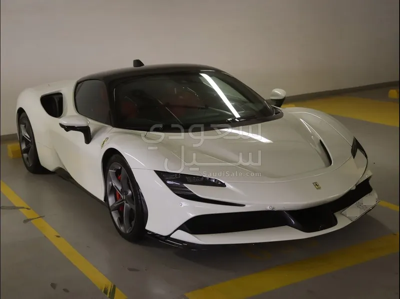 2021 فيراري اس اف 90 سترادالي