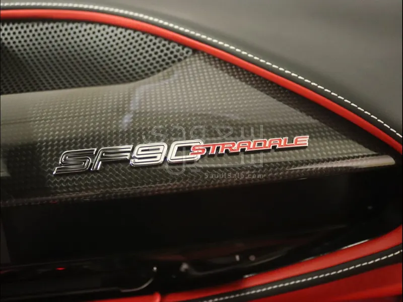 2021 فيراري اس اف 90 سترادالي