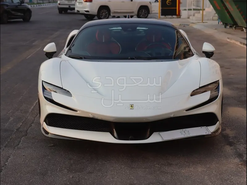 2021 فيراري اس اف 90 سترادالي