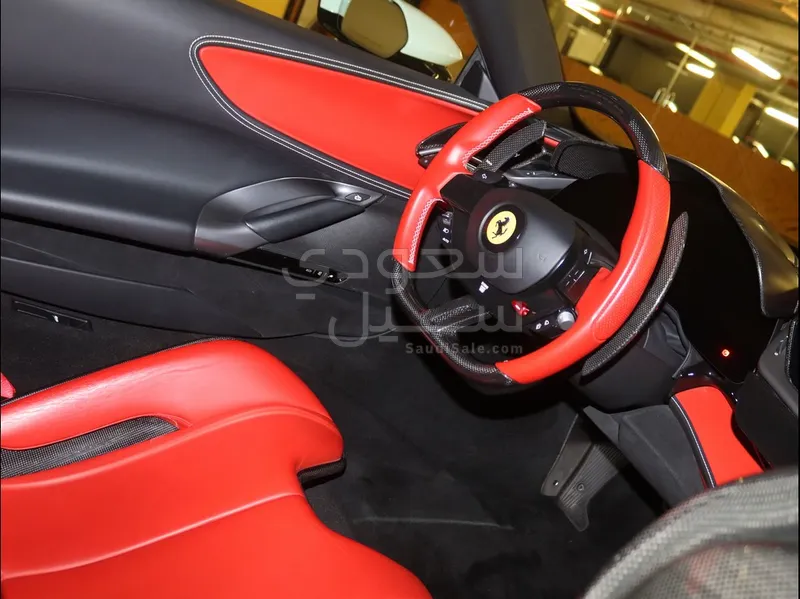 2021 فيراري اس اف 90 سترادالي