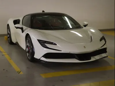 2021 فيراري اس اف 90 سترادالي