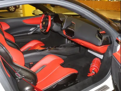 2021 فيراري اس اف 90 سترادالي