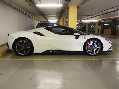 2021 فيراري اس اف 90 سترادالي