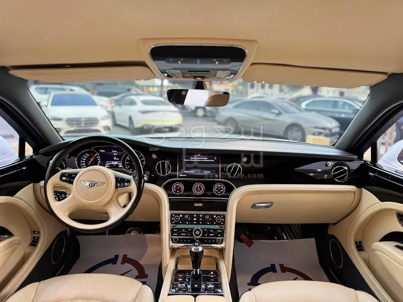 2018 بنتلي مولسان