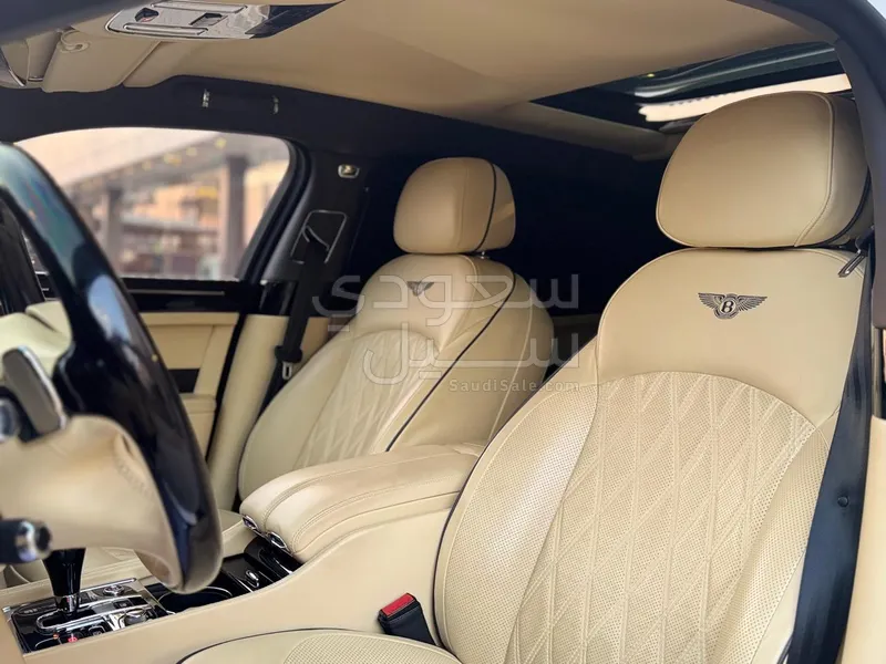 2018 بنتلي مولسان