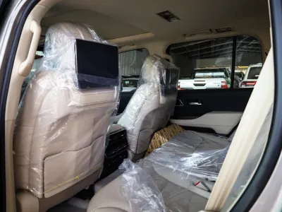 2025 تويوتا لاند كروزر في اكس ار