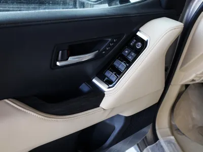 2025 تويوتا لاند كروزر في اكس ار