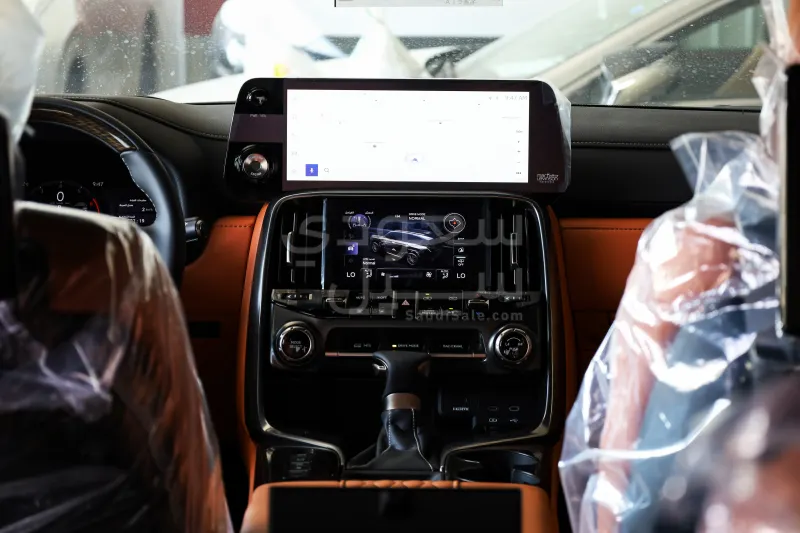 2025 لكزس إل إكس 600 بلاك اديشن