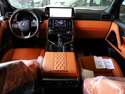 2025 لكزس إل إكس 600 بلاك اديشن