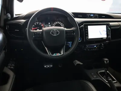 2025 تويوتا هاي لوكس جي ار  رالي