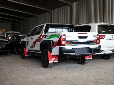 2025 تويوتا هاي لوكس جي ار  رالي