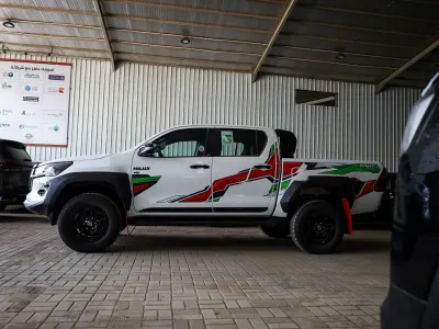 2025 تويوتا هاي لوكس جي ار  رالي