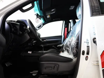 2025 تويوتا هاي لوكس جي ار  رالي