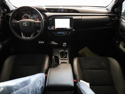 2025 تويوتا هاي لوكس جي ار  رالي