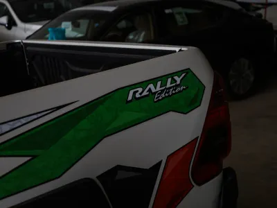 2025 تويوتا هاي لوكس جي ار  رالي