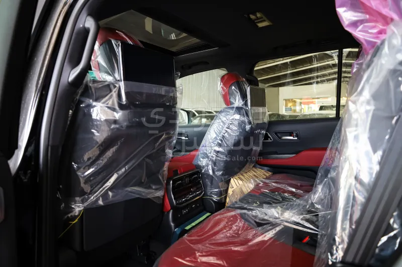 2025 تويوتا لاند كروزر جي ار سبورت