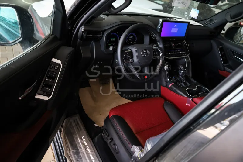 2025 تويوتا لاند كروزر جي ار سبورت